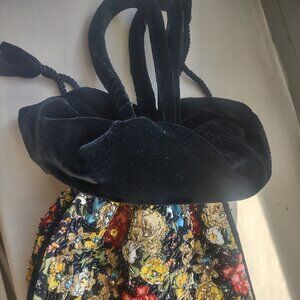 Beaded evening drawstring bag